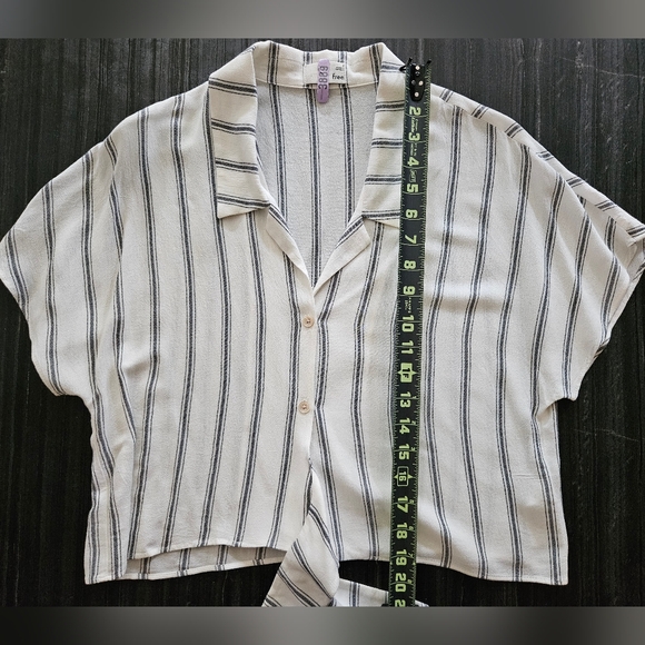 Wilfred Free Tie Front Blouse - Picture 11 of 11